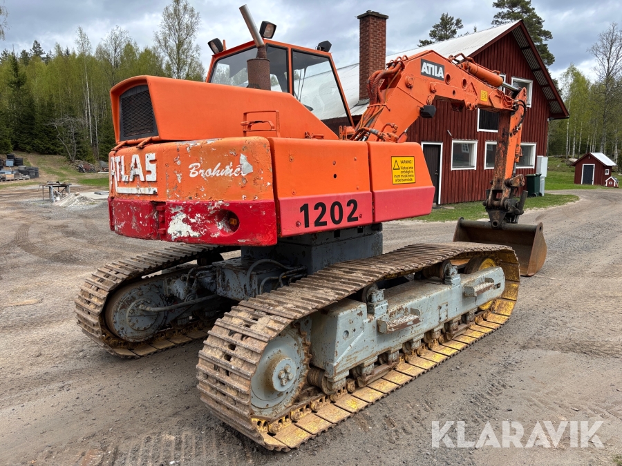 Bandgrävare Atila 1202 med 3 st skopor och trailer