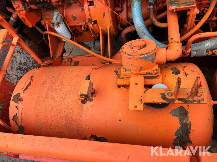 Bandgrävare Atila 1202 med 3 st skopor och trailer