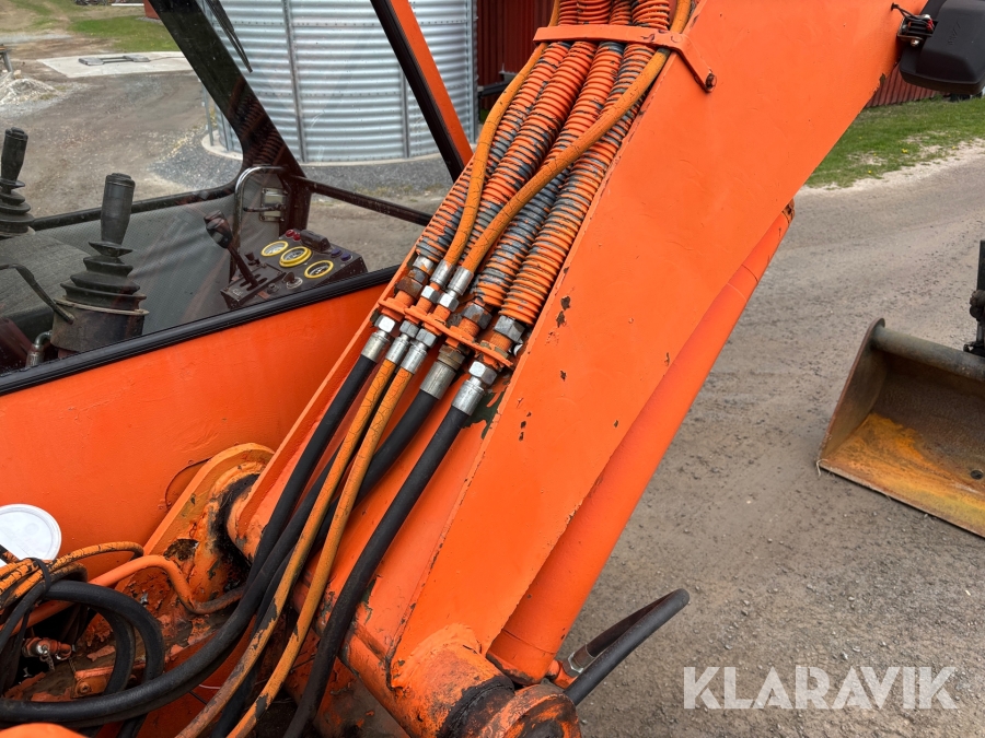 Bandgrävare Atila 1202 med 3 st skopor och trailer