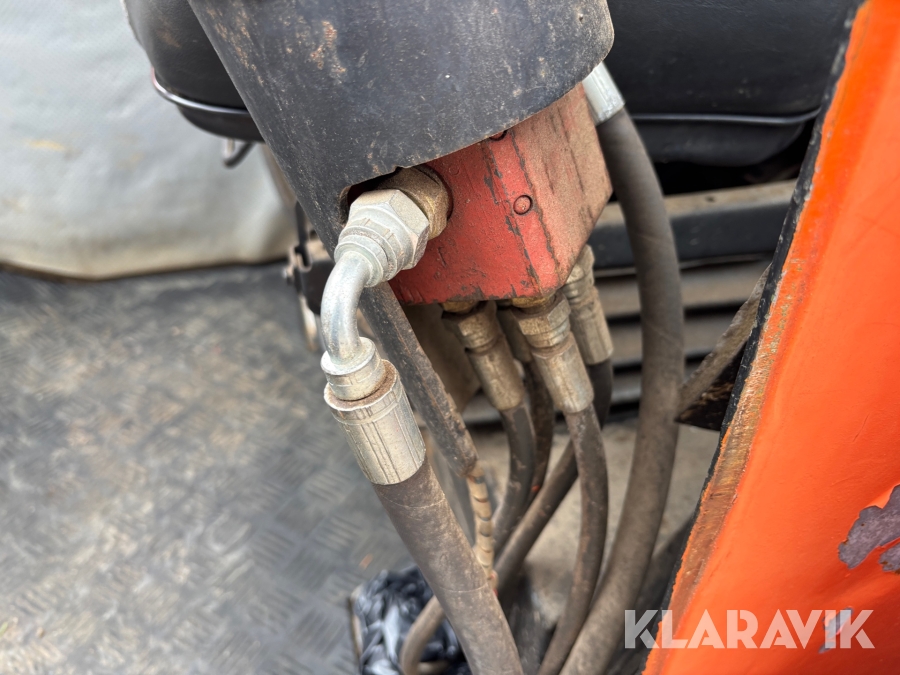 Bandgrävare Atila 1202 med 3 st skopor och trailer