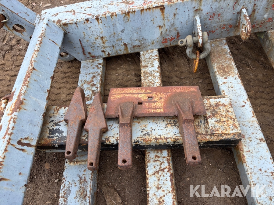 Bandgrävare Atila 1202 med 3 st skopor och trailer