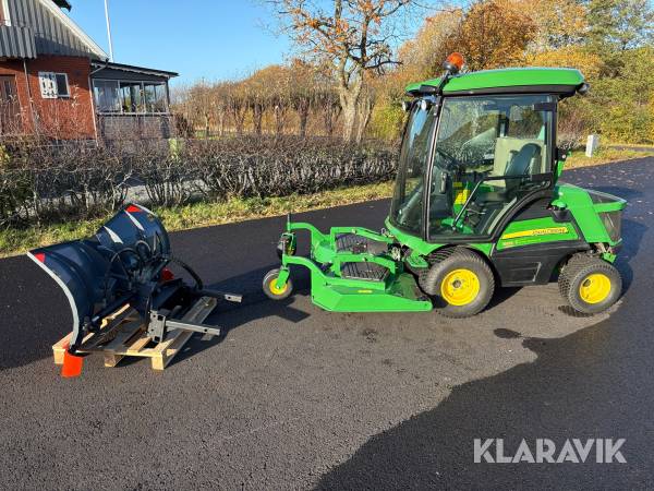 Redskapsbärare John Deere 1585 TER C 4WD
