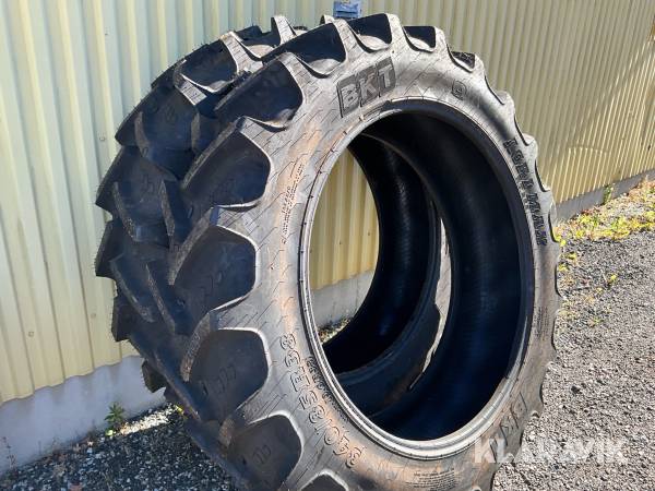 Traktordäck 2st BKT 340/85R38