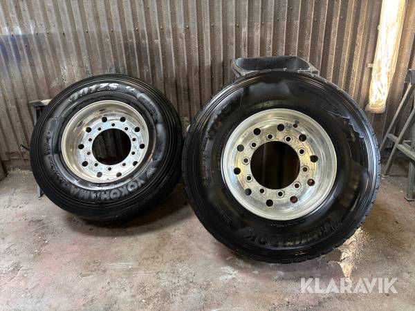 Däck på fälg 385/65R22.5 8st