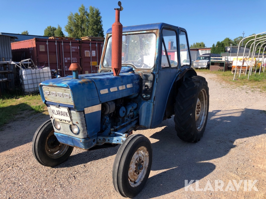 Traktor Ford Dexta 2000 