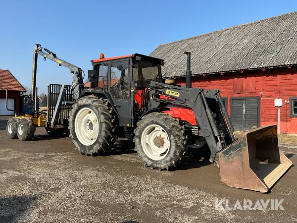 Lastartraktor Valmet 805-4 med huggarvagn  källefall K100