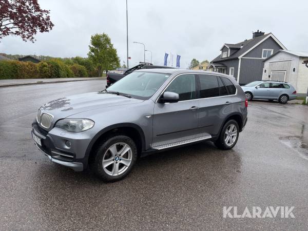 BMW X5 4.8i V8