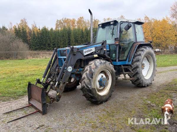 Traktor Ford 8240