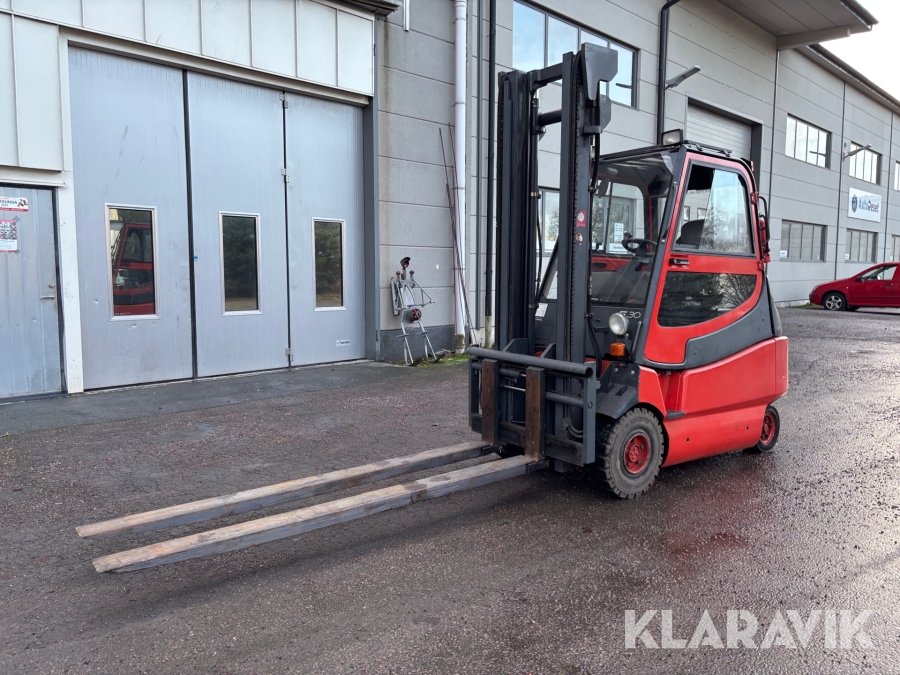 Truck Linde E30-02