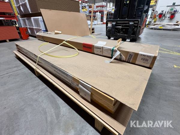 Innerdörrar med karm RAW Ida massiv slät