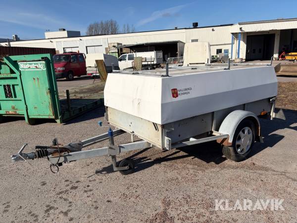 Personbilssläp med kåpa Bålsta Släpet 9327
