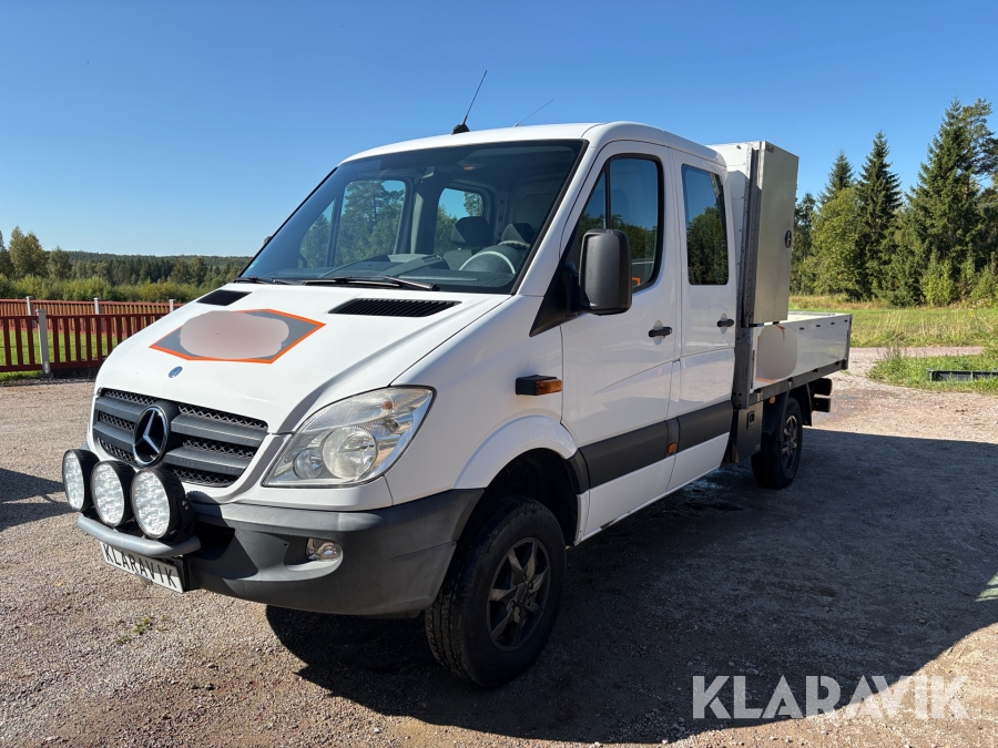 Lätt lastbil Mercedes-Benz Sprinter 313 4x4