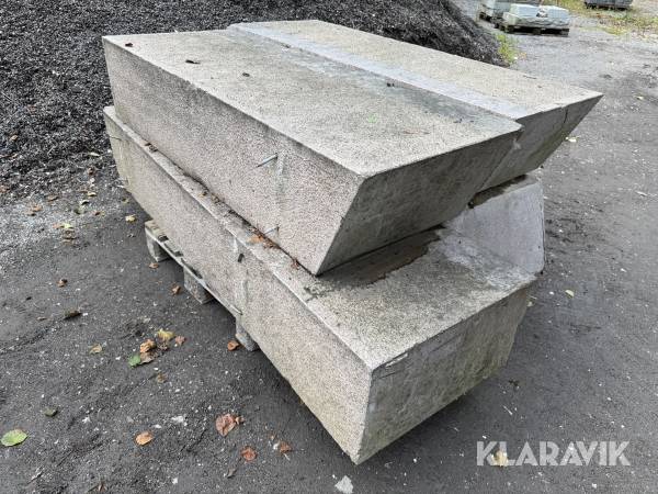 Stenblock 4 st snedsågade