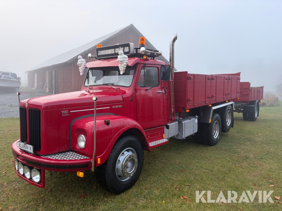 Veteranlastbil Scania LS110 med tippsläp