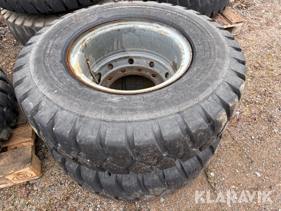 Entreprenaddäck på fälg 1 st Nokian 11.00-20
