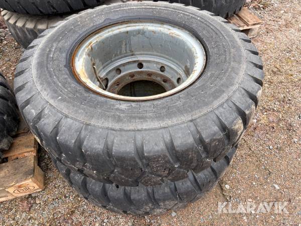 Entreprenaddäck på fälg 1 st Nokian 11.00-20