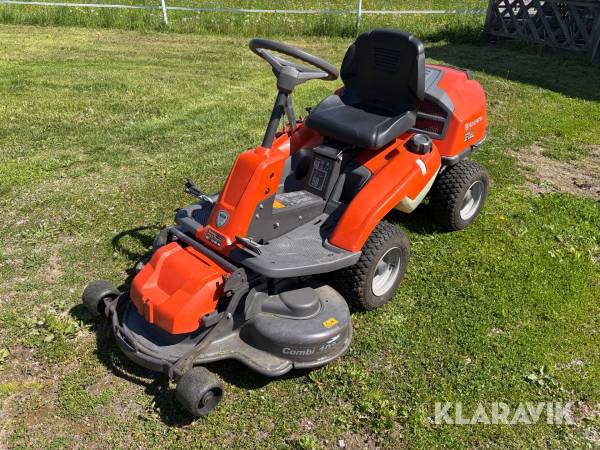 Åkgräsklippare Husqvarna Rider R214TC