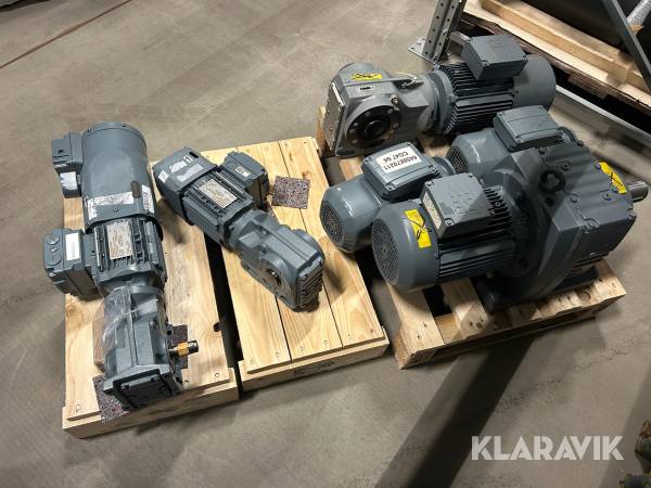 Elmotorer SEW-Eurodrive KH57ITDV100/DRS80M8/R87/KA37 6 st