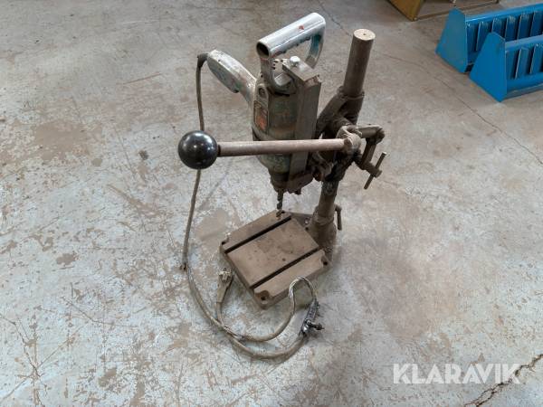 Stativborrmaskin Black & Decker