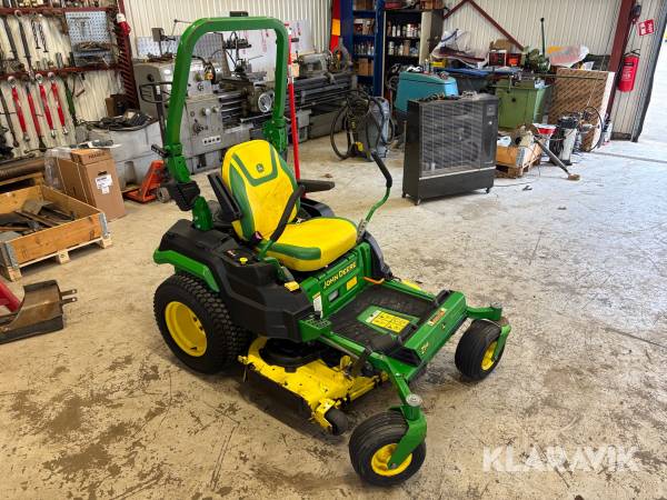 Spakstyrd åkgräsklippare John Deere Z545R