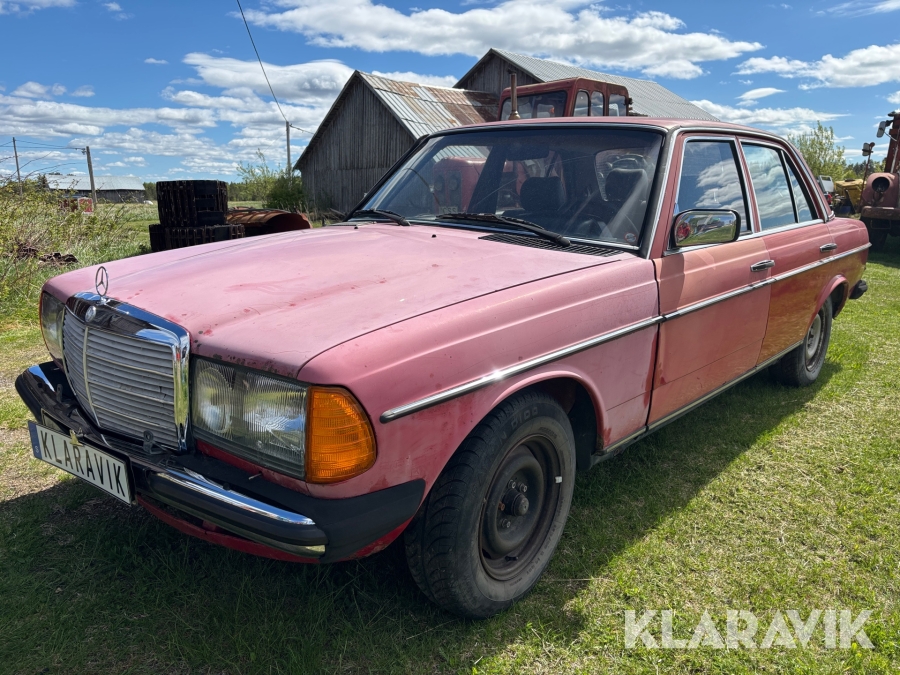 Mercedes-Benz B 200