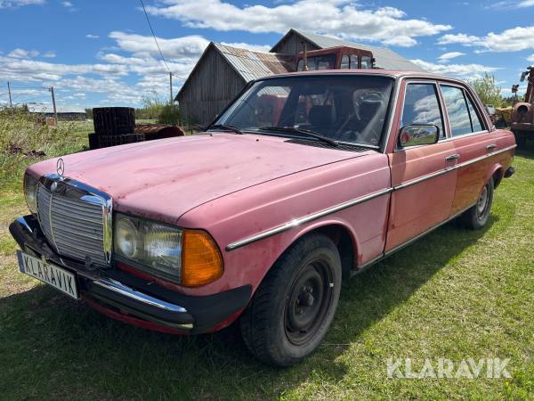 Mercedes-Benz B 200