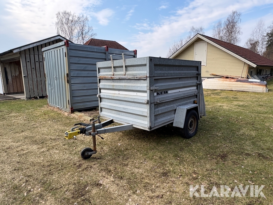 Personbilssläp Kew Jecoite med vinsch