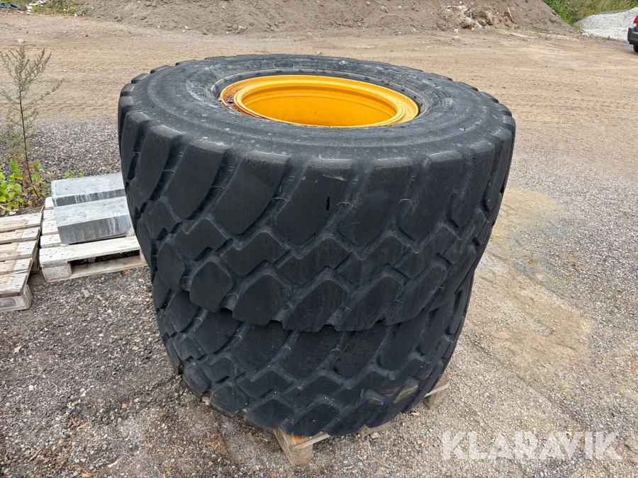 Entreprenaddäck med fälg Goodyear 600/65R25 2 st