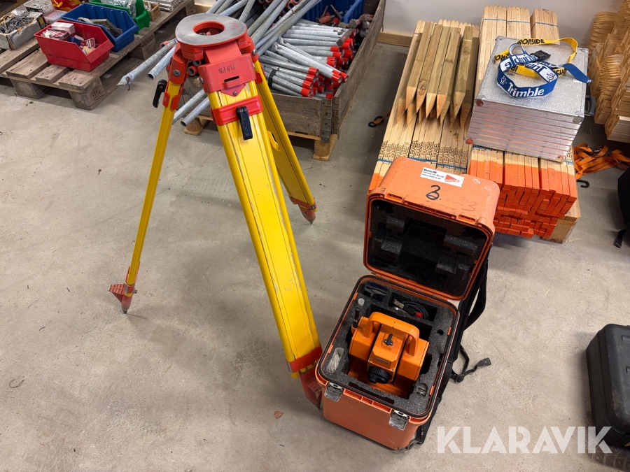 Mätverktyg Geodimeter GDM 620 S 571 202 003 med stativ