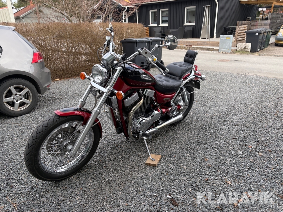 Motorcykel Suzuki VS1400GLP