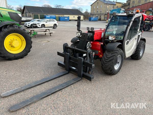 Teleskoplastare Manitou MLT 625-75H Elite med gafflar och planeringsskopa
