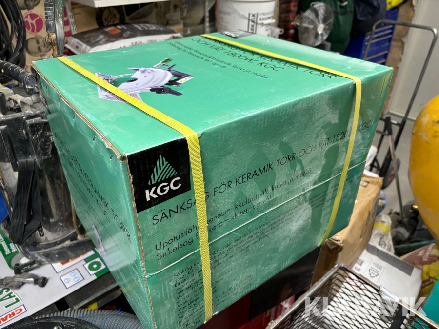 Sänksåg KGC 1800 W med bord