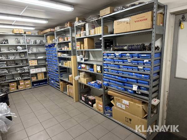 Stort parti med reservdelar/servicedelar till Honda