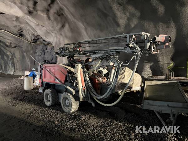 Bergborr Sandvik Commando DC300Ri