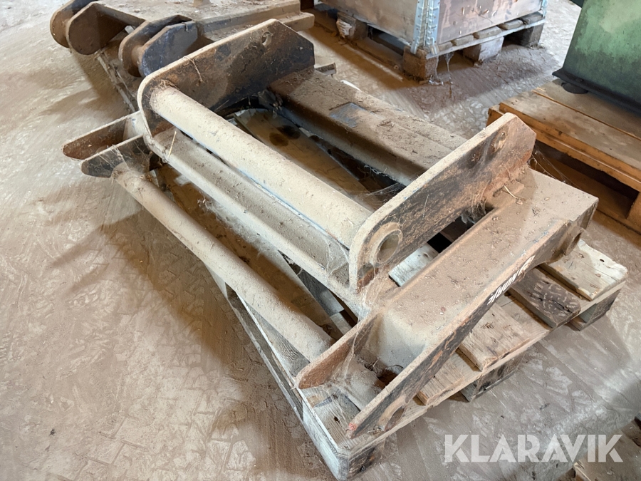 Redskapsadapter hydraulisk Norje Manitou till Stora BM