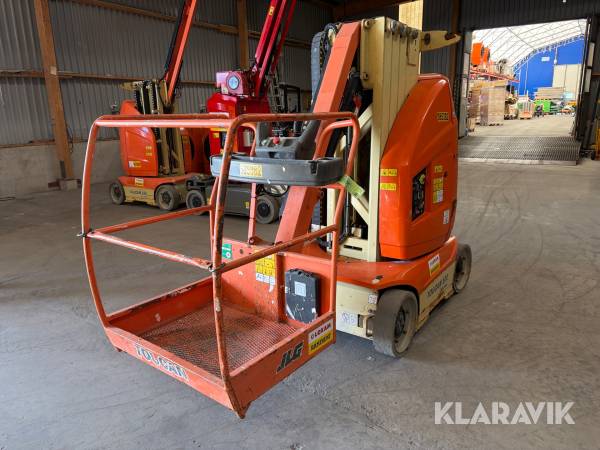 Pelarlift JLG Toucan 10E med jibb
