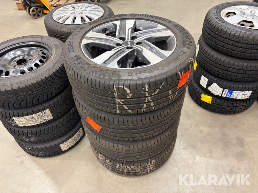 Kompletta hjul Continental 235/55R19 4st