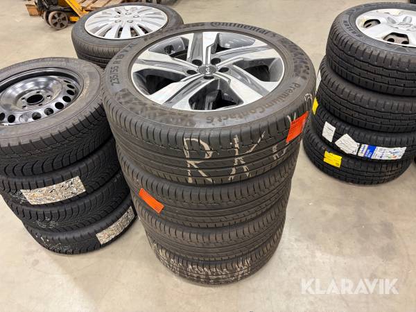 Kompletta hjul Continental 235/55R19 4st