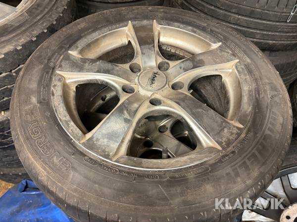 Sommardäck på fälg 205/65R16 4st
