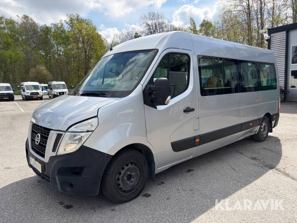 Färdtjänstbuss klass 1 Nissan NV400 2.3 dCi 145 hk med luftfjädring, 5 st sittplatser och lastramp