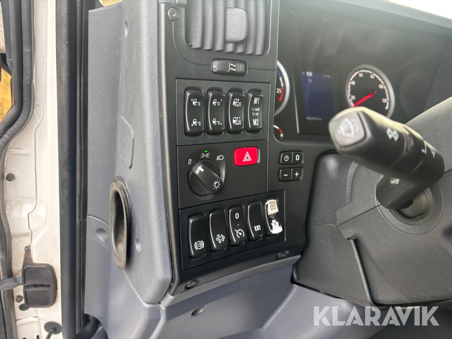 Kranbil Scania G410 Brädgårdsbil