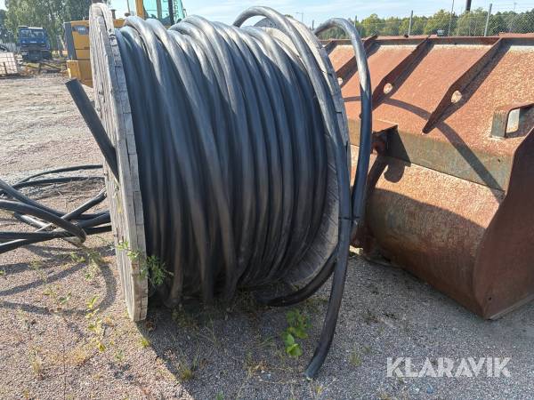 Kabel på kabeltrumma SE-N1XE-ASFLEX  4G240. 0,6/1 Kv