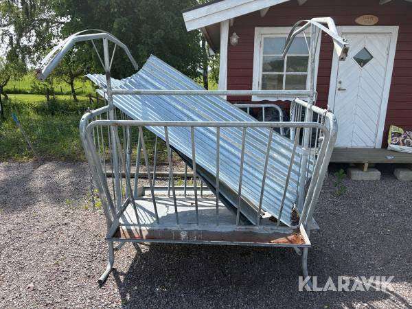 Foderhäck med tak