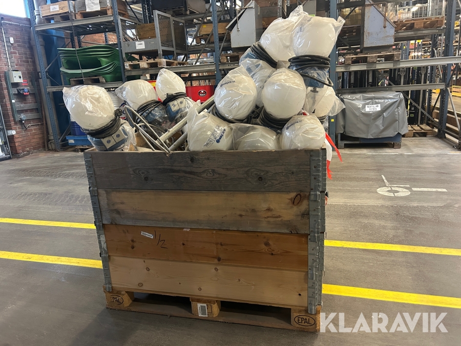 Bojlampor El-Björn 19 st på stativ