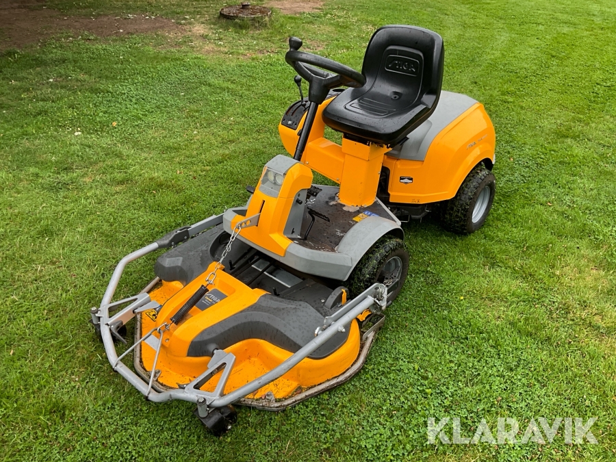 Åkgräsklippare Stiga Park 540 LPX inklusive snöslunga