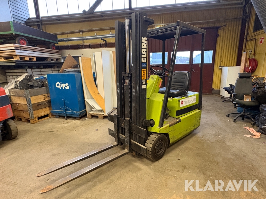 Motviktstruck Clark TM-13