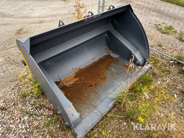 Högtippande skopa Pome 2500 liter