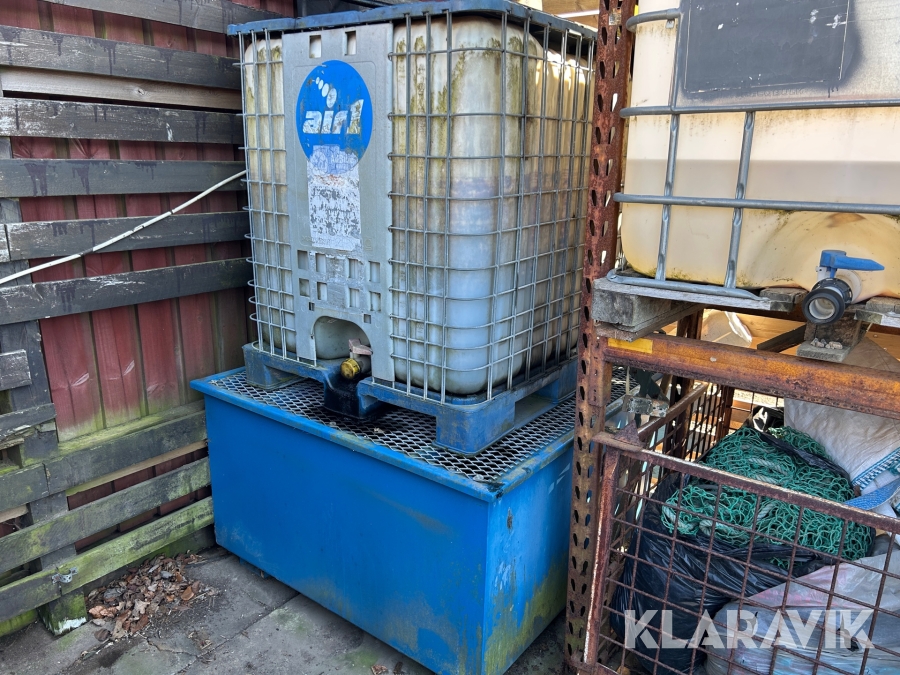 Uppsamlingskärl med IBC behållare