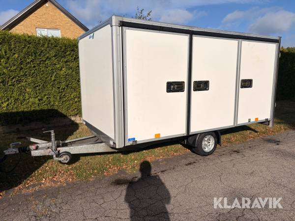 Personbilssläp Westbay Trailers