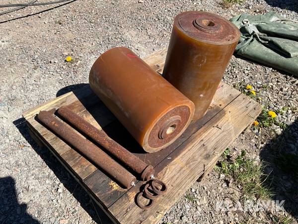 Gummibeklädda rullar till lastväxlarflak